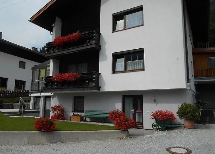 ホームステイ Jaeger トリンス