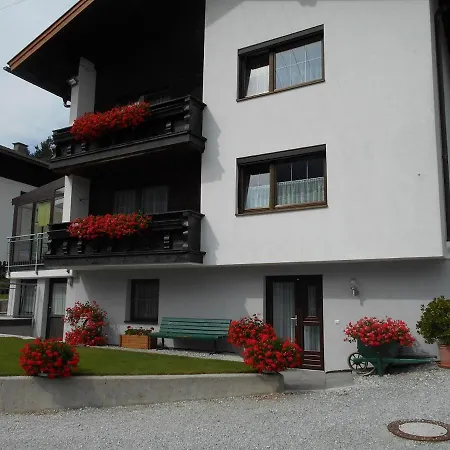 Проживание в семье Jaeger Тринс